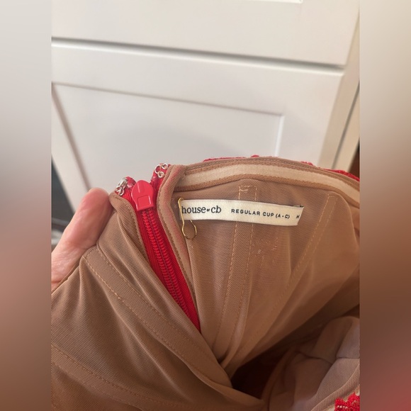 new House of CB LUCIENNE
Red Lace Embroidered Maxi Dress - Limited Edition - Picture 9 of 9